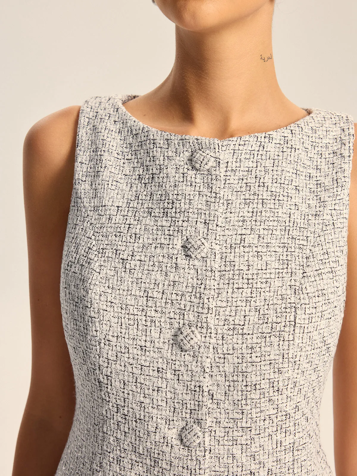 Textured Tweed Button Vest sold by COMMENSE product image thumbnail 3