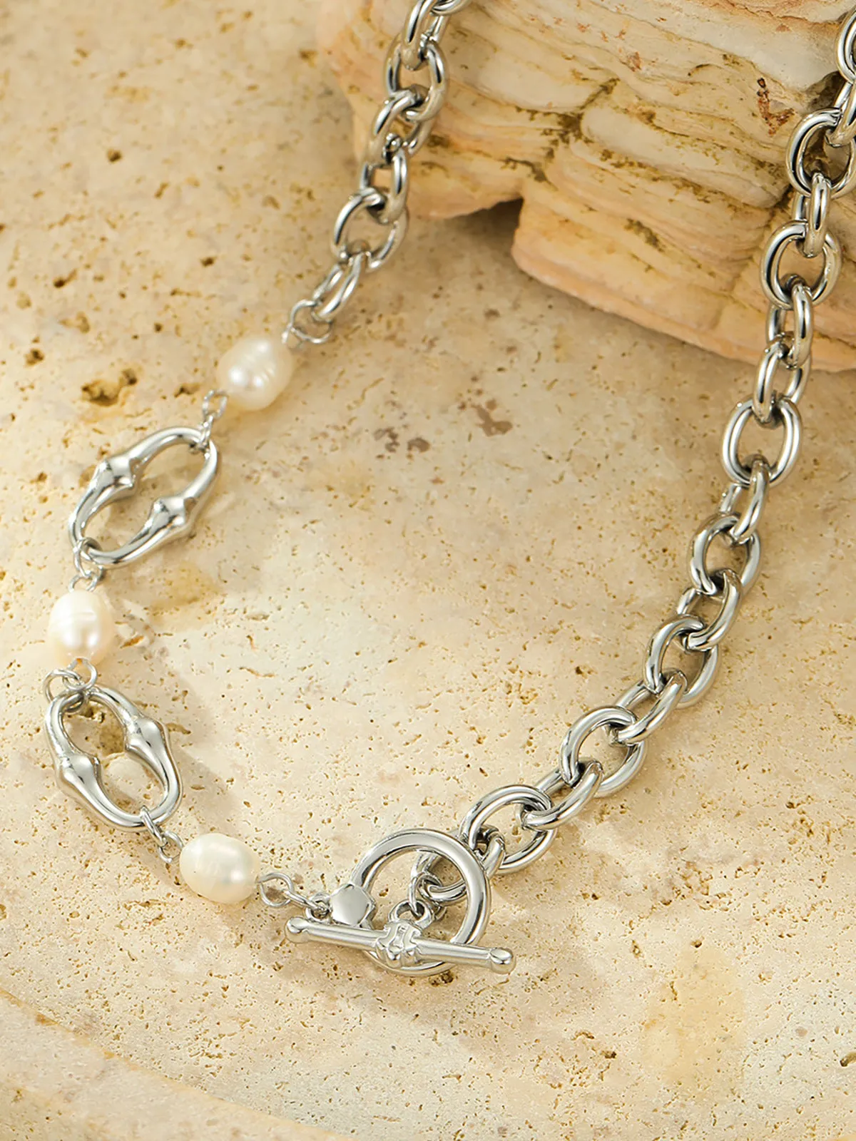 Golden Chain Pearl Necklace sold by COMMENSE product image thumbnail 3