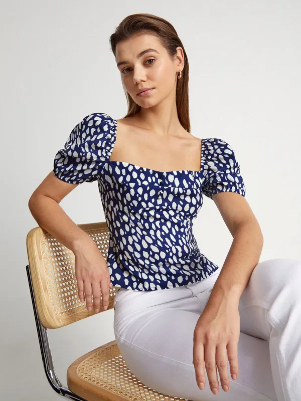 Light Petal Sweetheart Contour Short Sleeve Top sold by COMMENSE