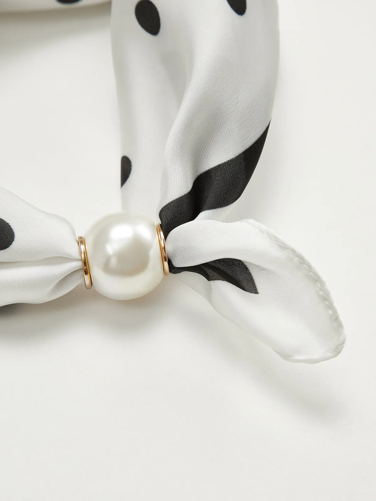 Polka Dot Neck Scarf with Pearl Magnetic Closure sold by COMMENSE product image thumbnail 3