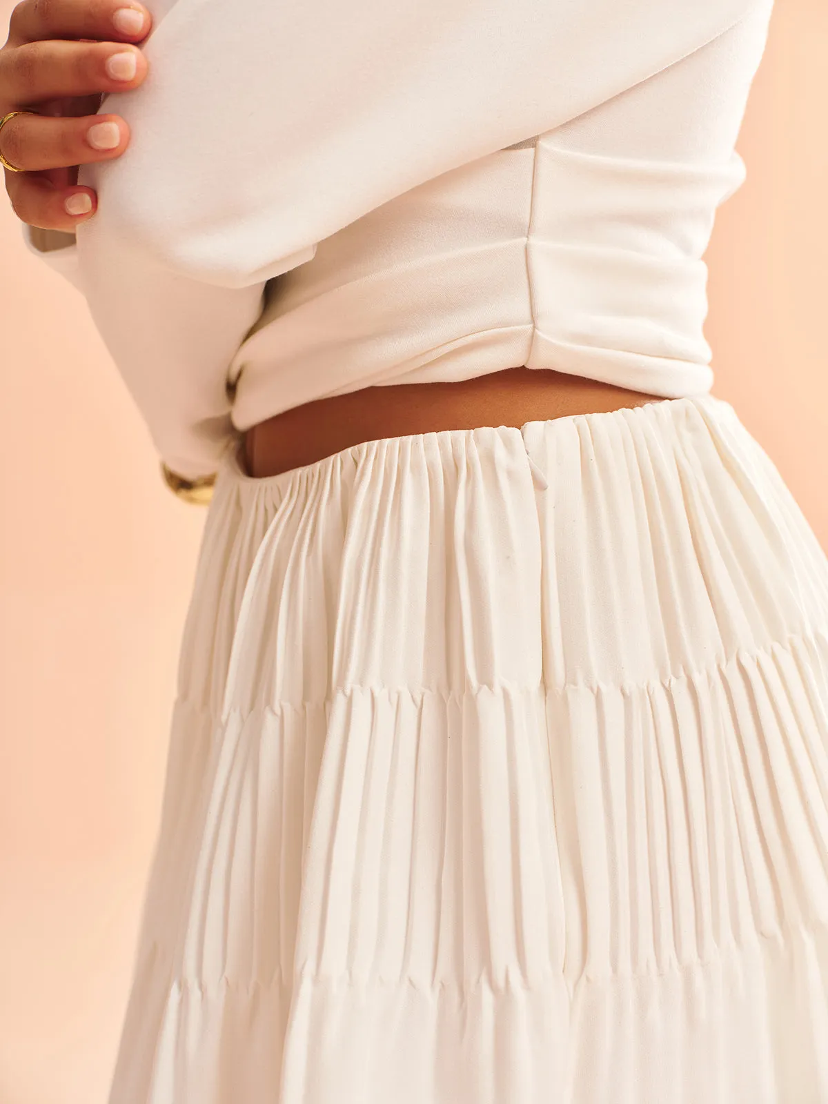 Asymmetric One-Shoulder Top and Ruffled Skirt Set sold by COMMENSE product image thumbnail 3