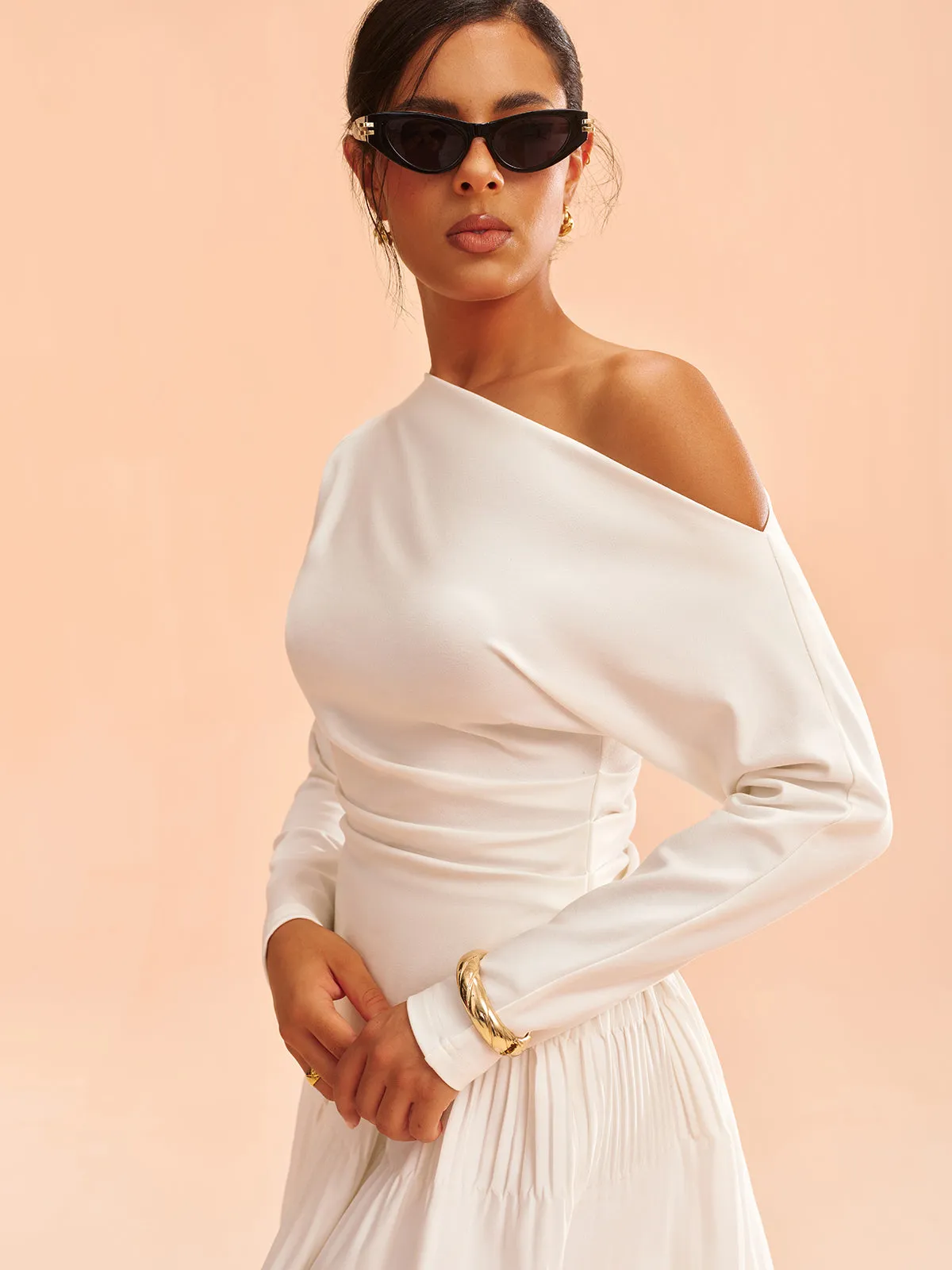 Asymmetric One-Shoulder Top and Ruffled Skirt Set sold by COMMENSE product image thumbnail 5