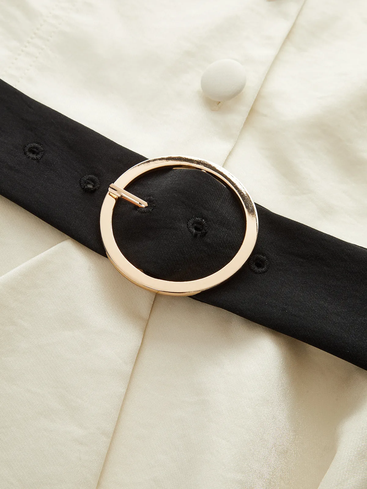 Contrast Belted Balloon Sleeve Shirt sold by COMMENSE product image thumbnail 4