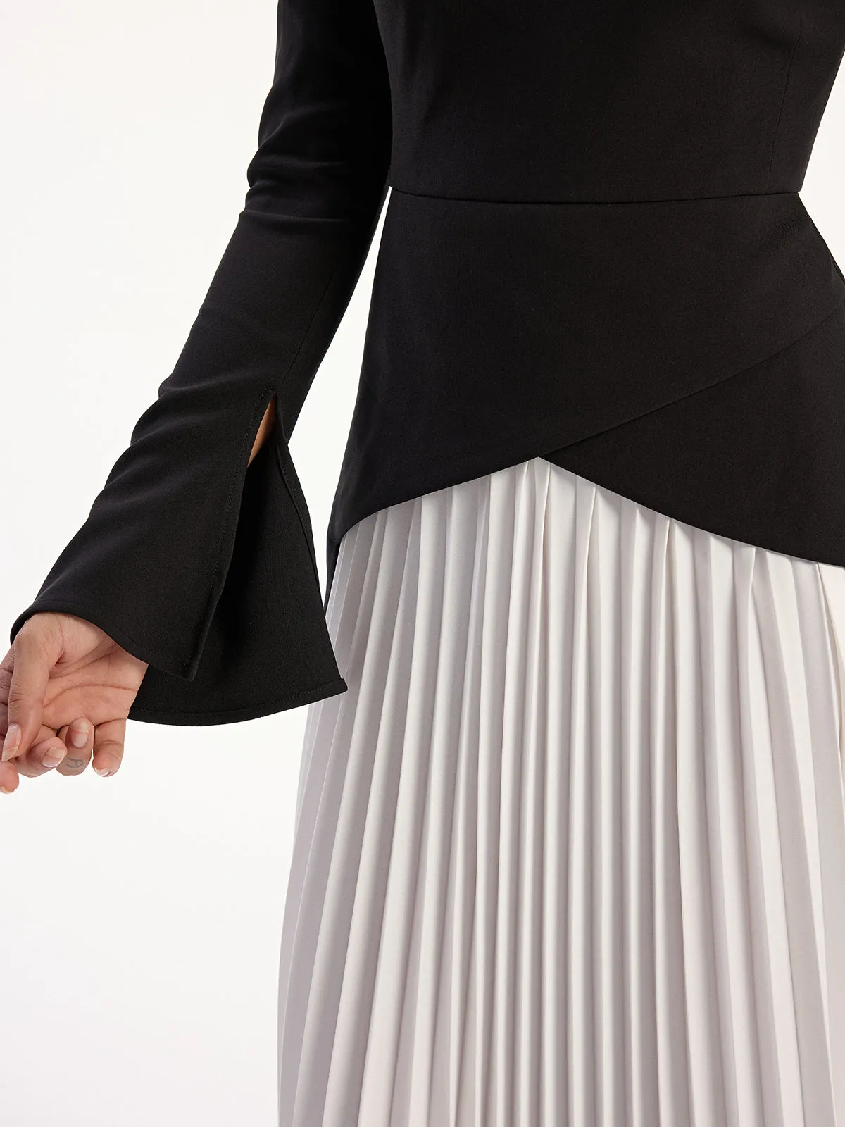 Two-Tone Long Sleeve Pleated Midi Dress sold by COMMENSE product image thumbnail 5