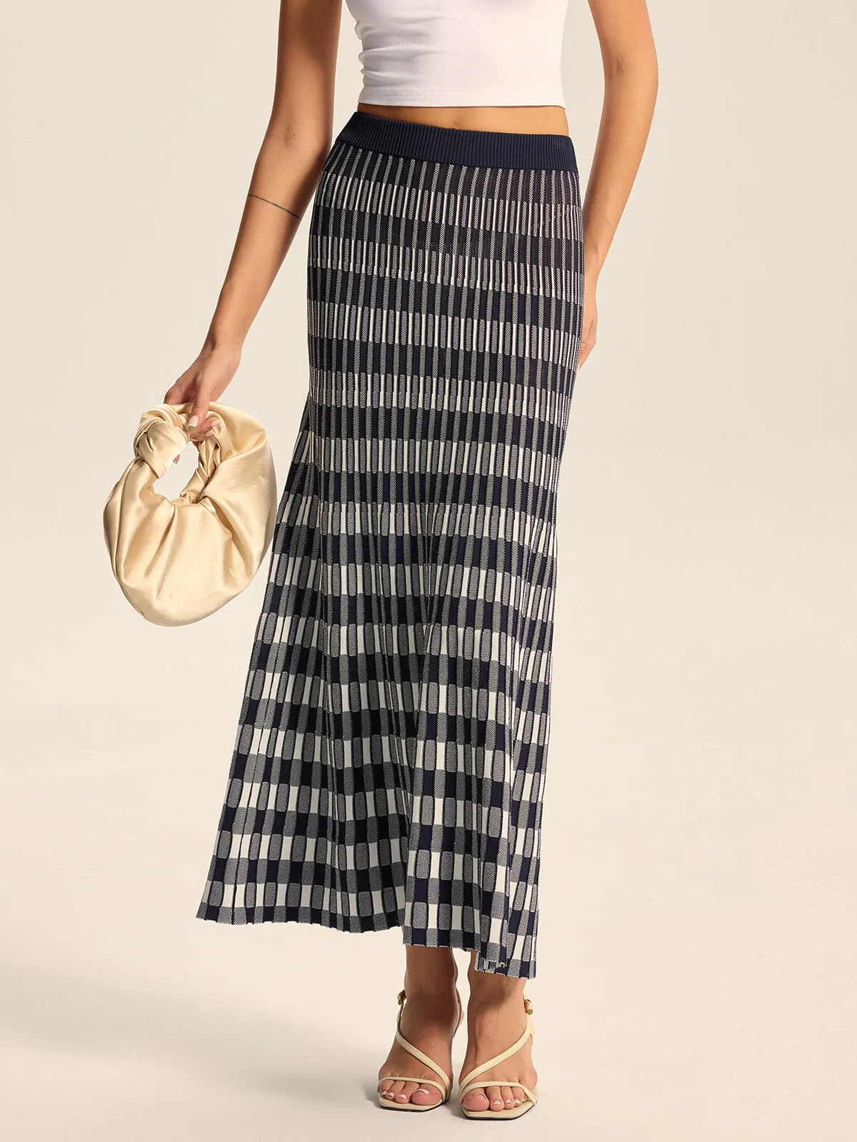 Checkered Knit Maxi Skirt sold by COMMENSE product image thumbnail 2