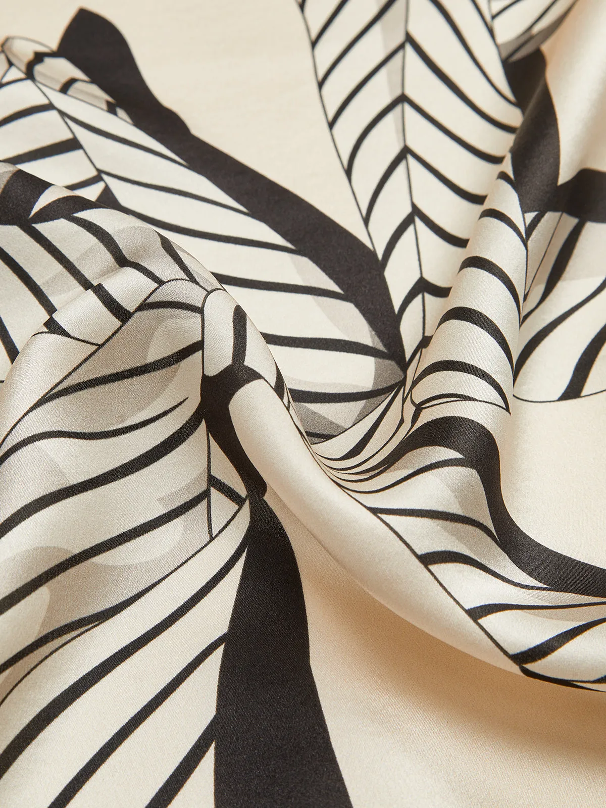 Striped Ribbon Print Silk Scarf sold by COMMENSE product image thumbnail 4