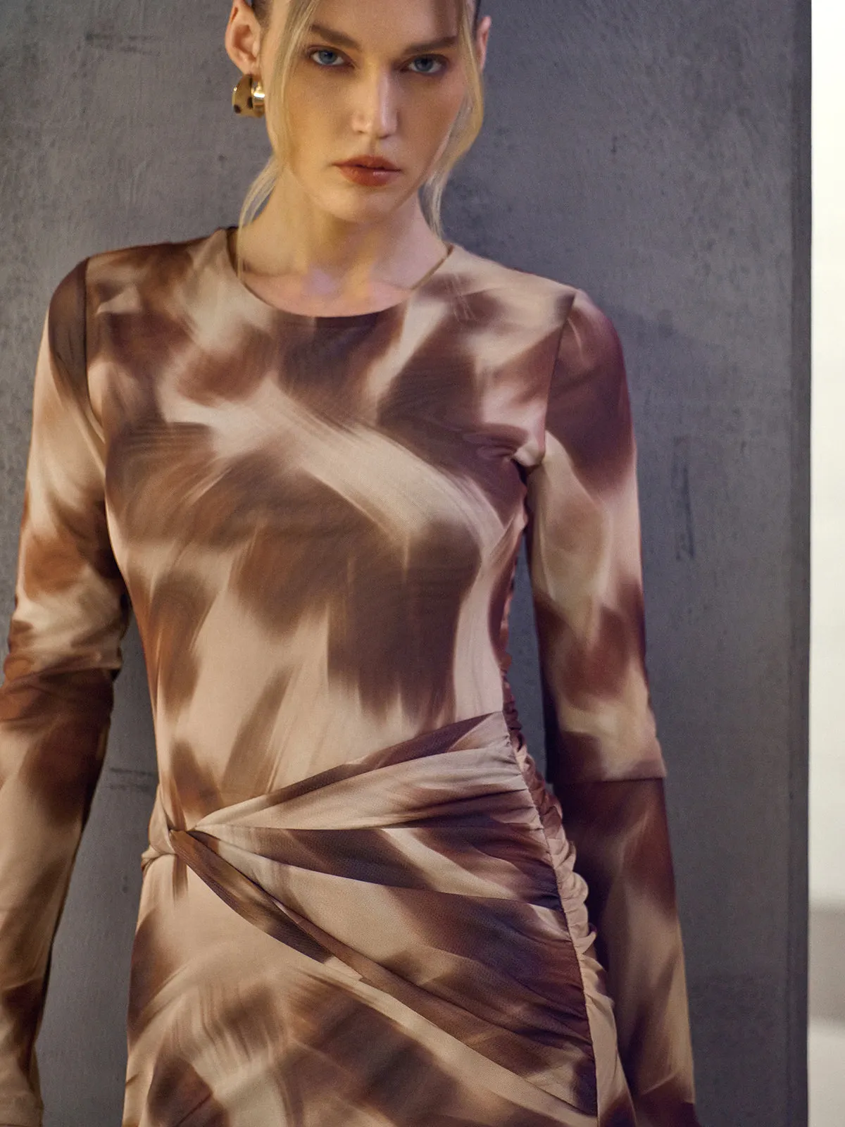 Abstract Print Twisted Mesh Midi Dress sold by COMMENSE product image thumbnail 2