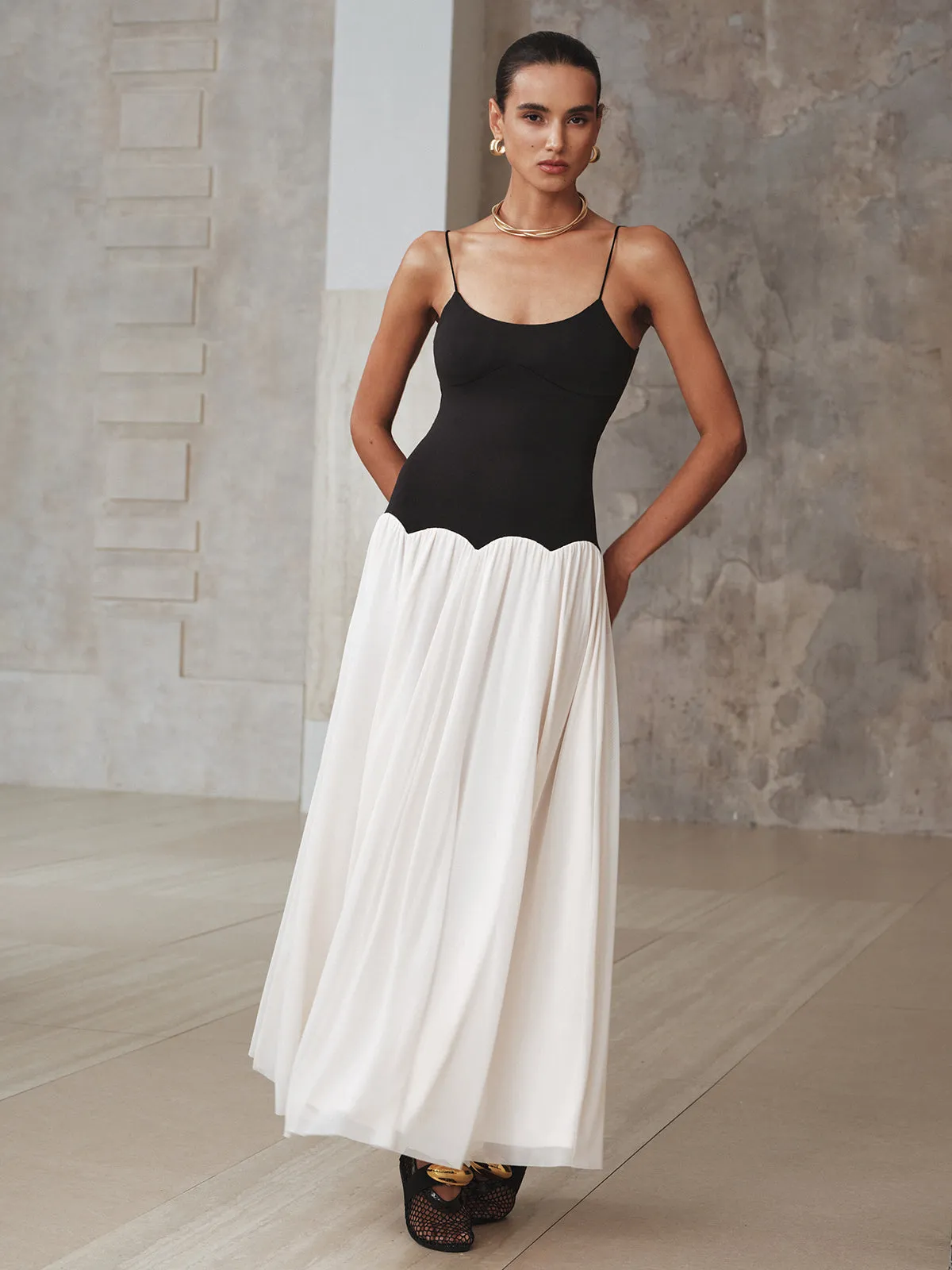 Color-Blocked Backless Cami Maxi Dress sold by COMMENSE product image thumbnail 2