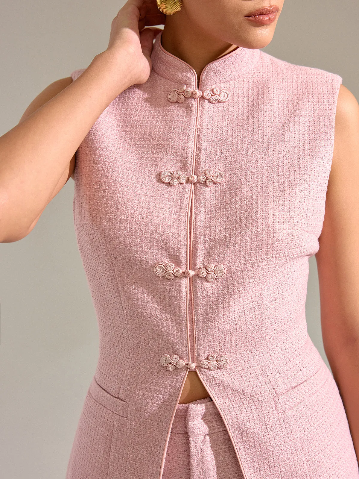 Textured Knot Button Vest sold by COMMENSE product image thumbnail 3