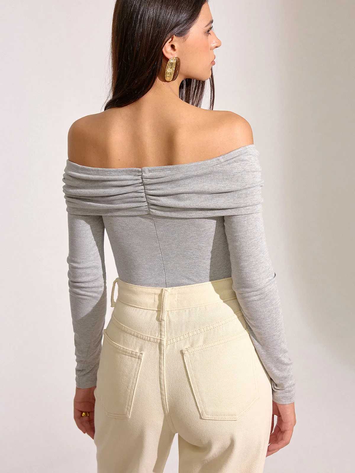 Off-Shoulder Ruched Long Sleeve T-Shirt sold by COMMENSE product image thumbnail 4
