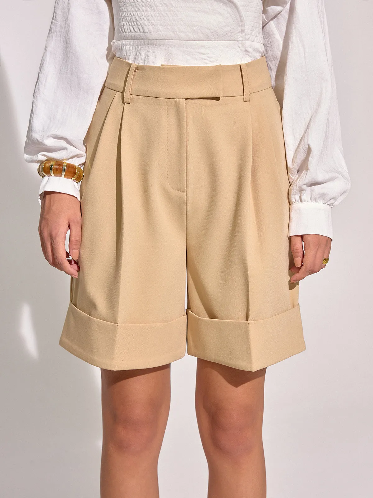 Pocket Mid-Waist Pleated Cuffed Shorts sold by COMMENSE product image thumbnail 3
