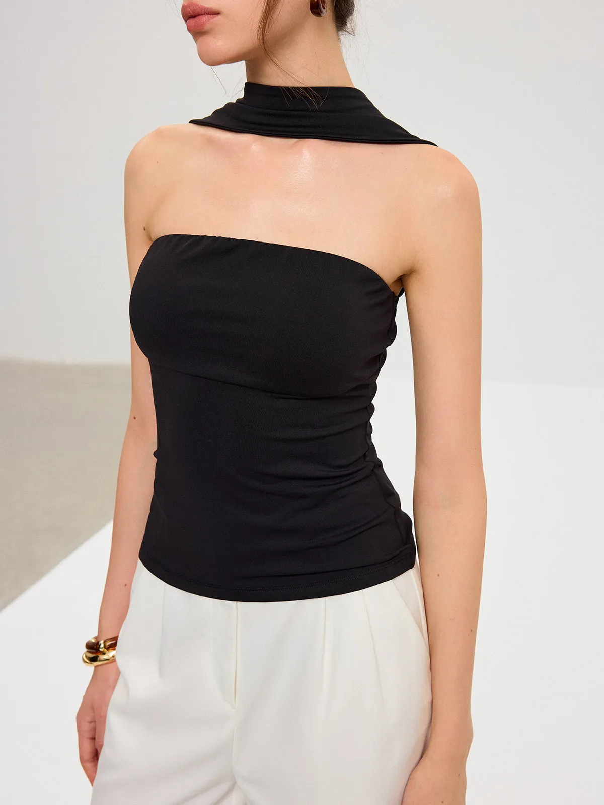 Bra-Free Halter Neck Backless Top sold by COMMENSE product image thumbnail 3