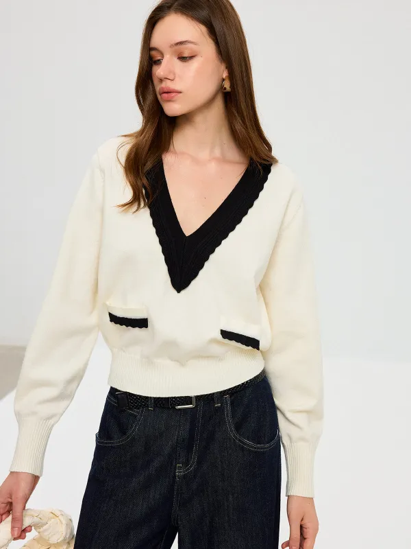 Contrast V-Neck Knit Top sold by COMMENSE