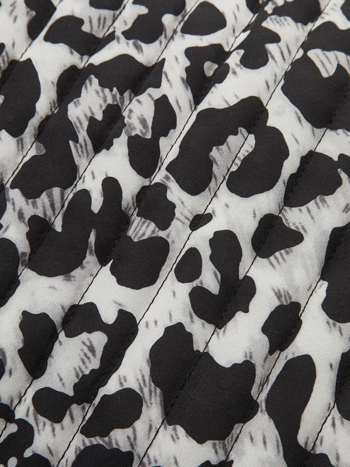 Bow Tie Leopard Print Quilted Vest sold by COMMENSE product image thumbnail 4