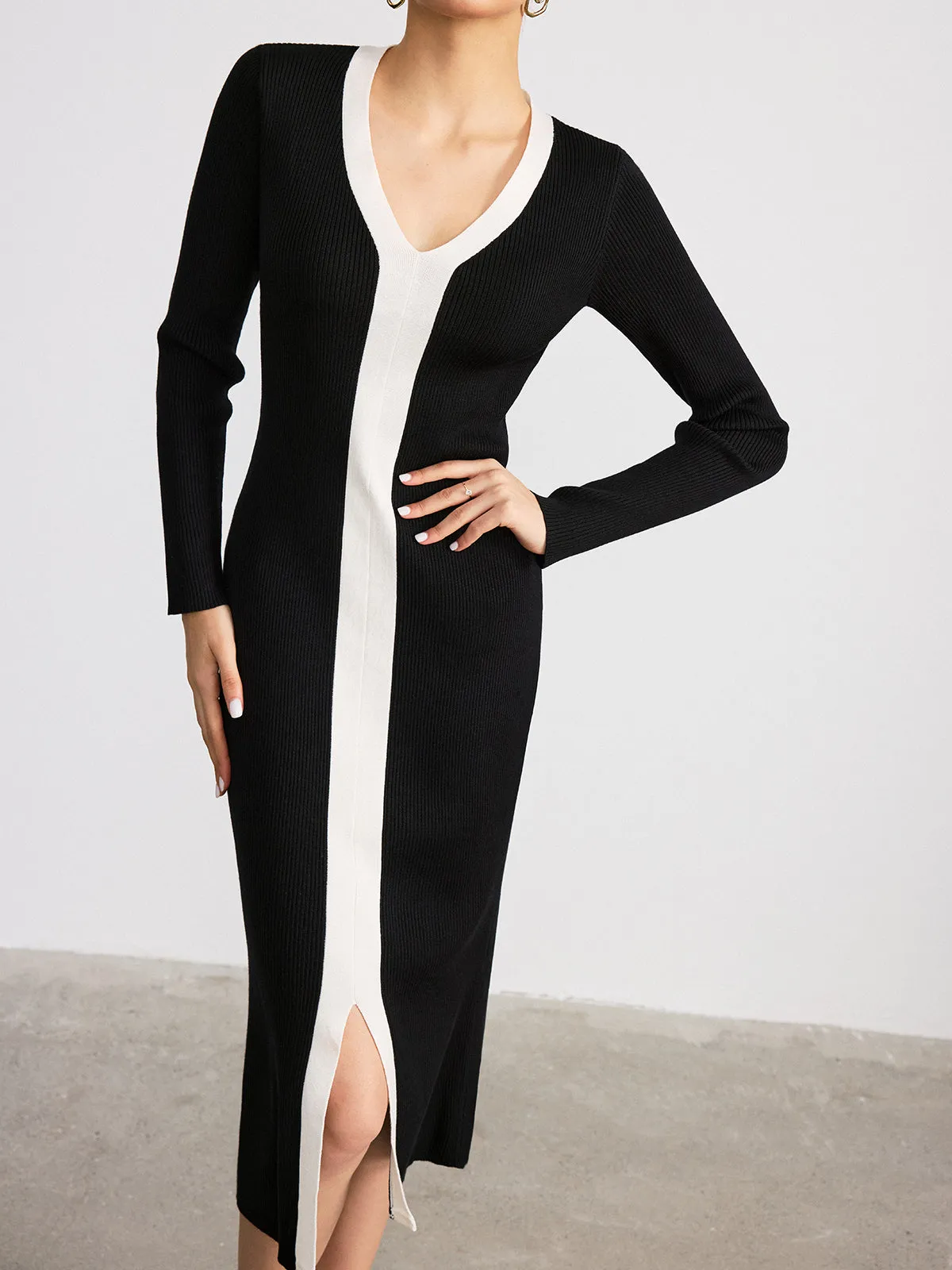 Contrast Trim V-Neck Knitted Slit Dress sold by COMMENSE product image thumbnail 3