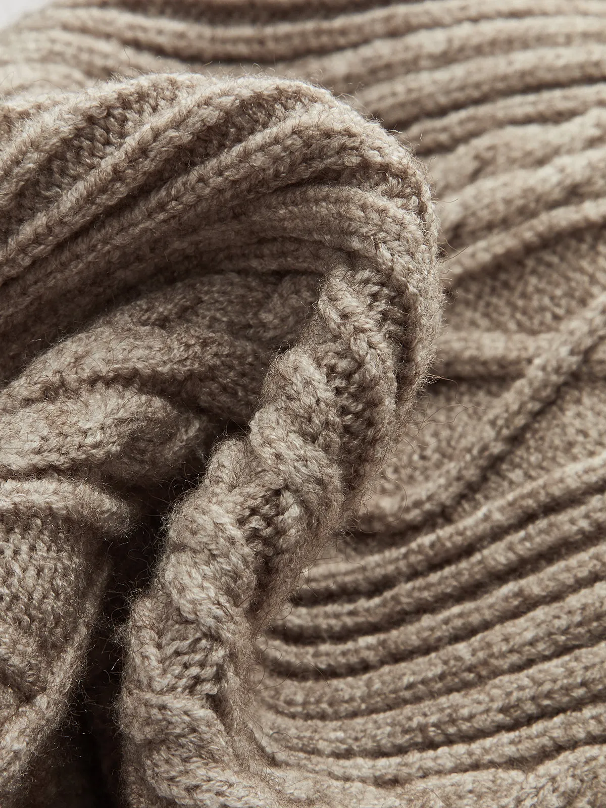 Mid-Waist Drawstring Cable Knit Pants sold by COMMENSE product image thumbnail 5