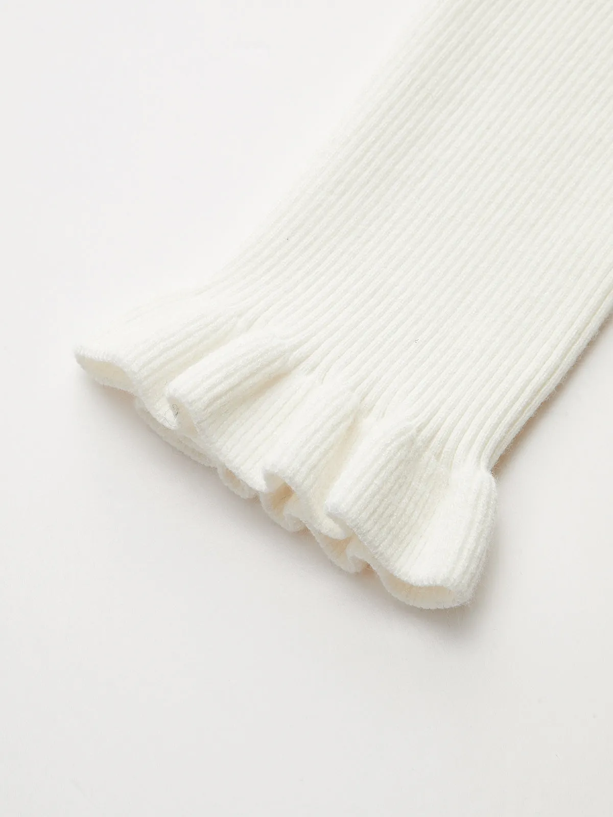 Ruffled Cuff Color-Block Collared Knit Top sold by COMMENSE product image thumbnail 5