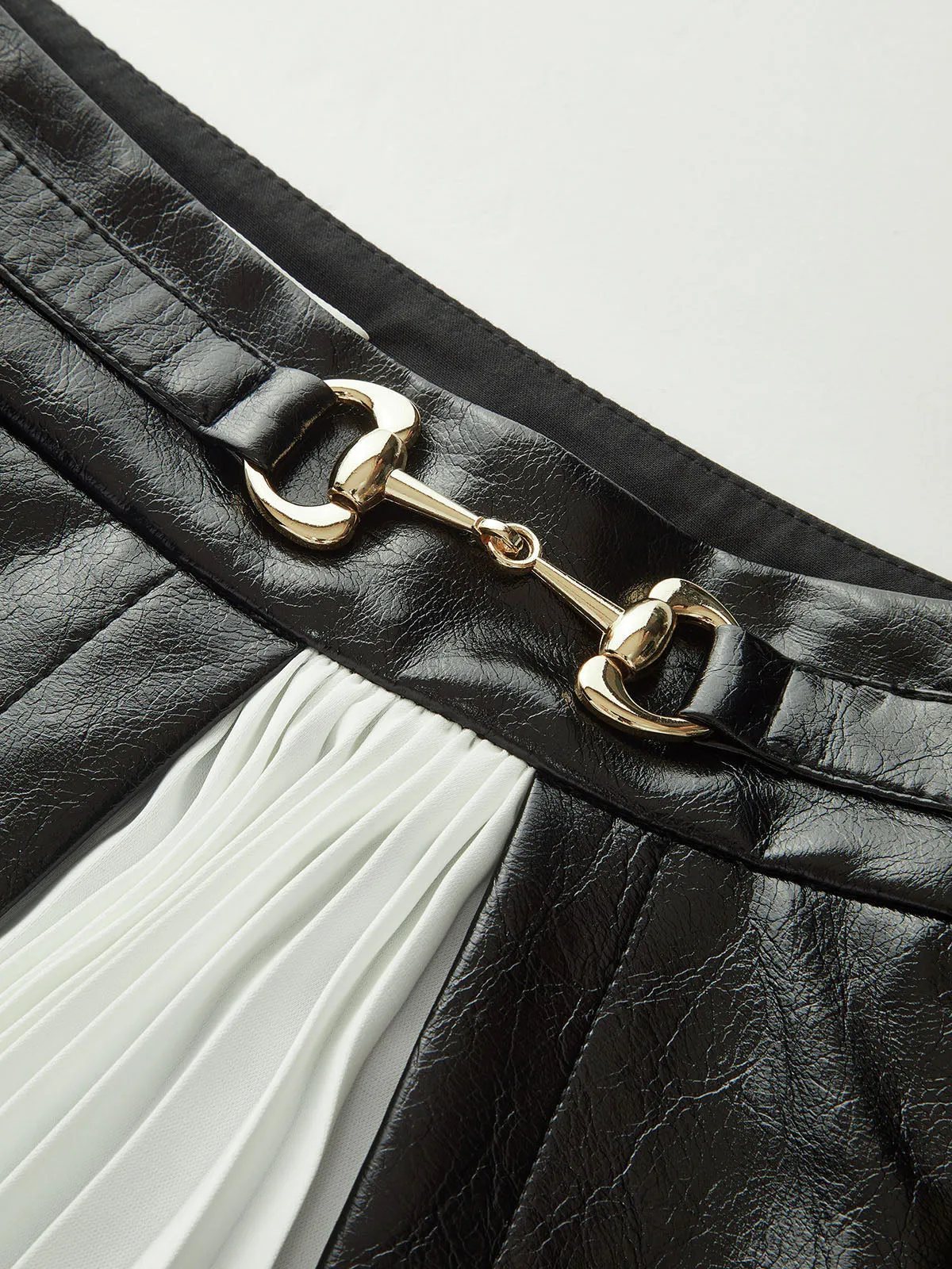 Contrast Pleated Faux Leather Mini Skirt sold by COMMENSE product image thumbnail 4