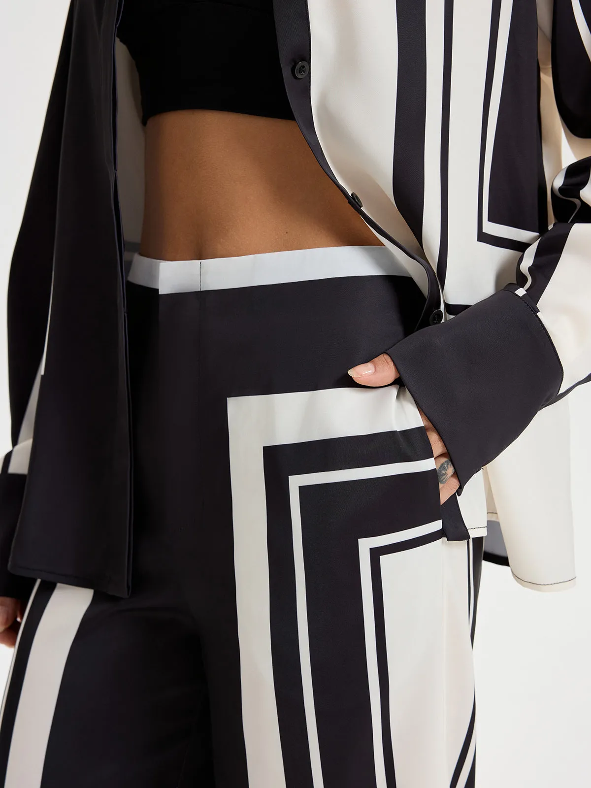 Contrast Striped Mid-Waist Wide-Leg Pants sold by COMMENSE product image thumbnail 2