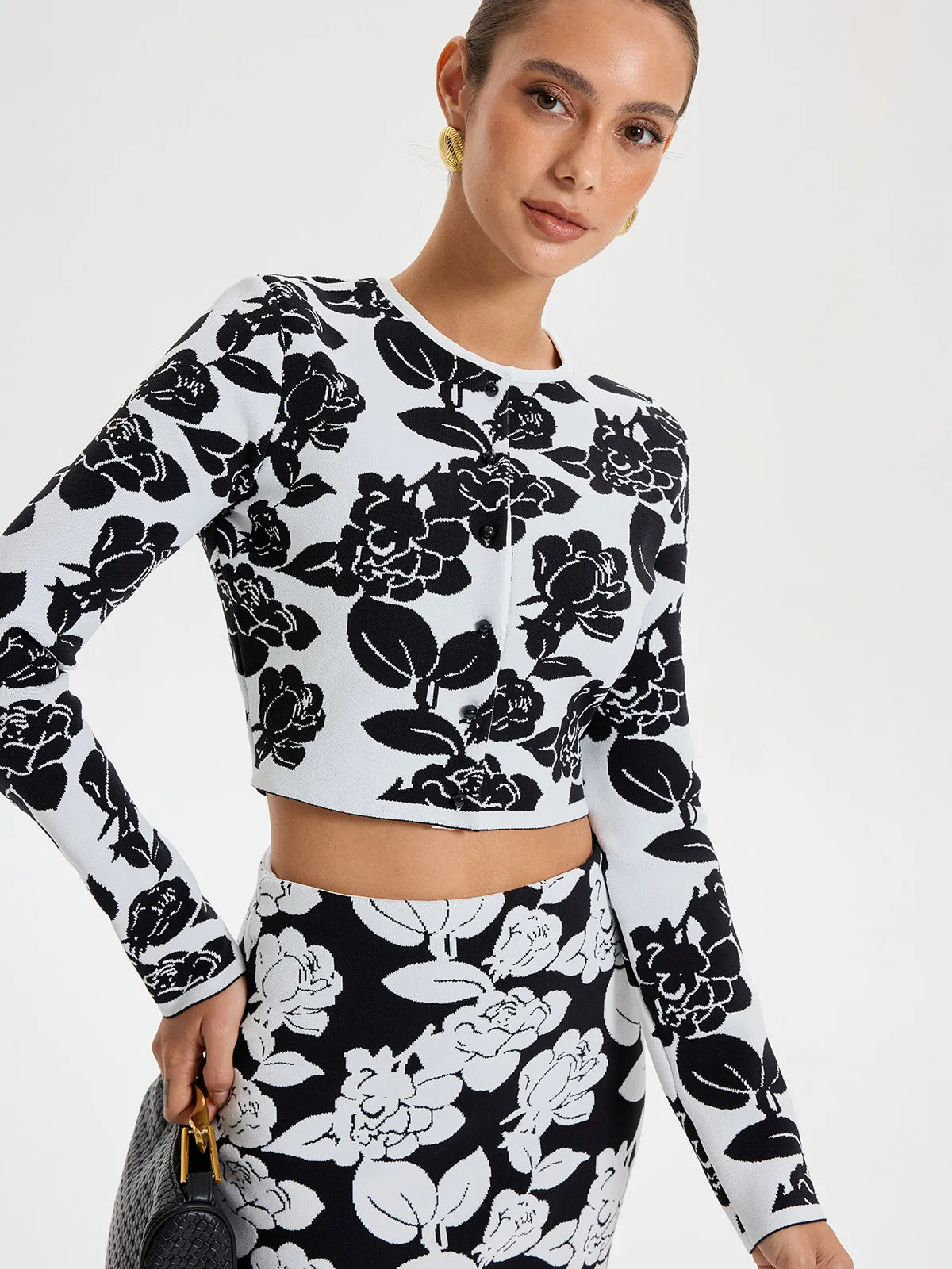 Floral Pattern Crop Cardigan sold by COMMENSE product image thumbnail 3