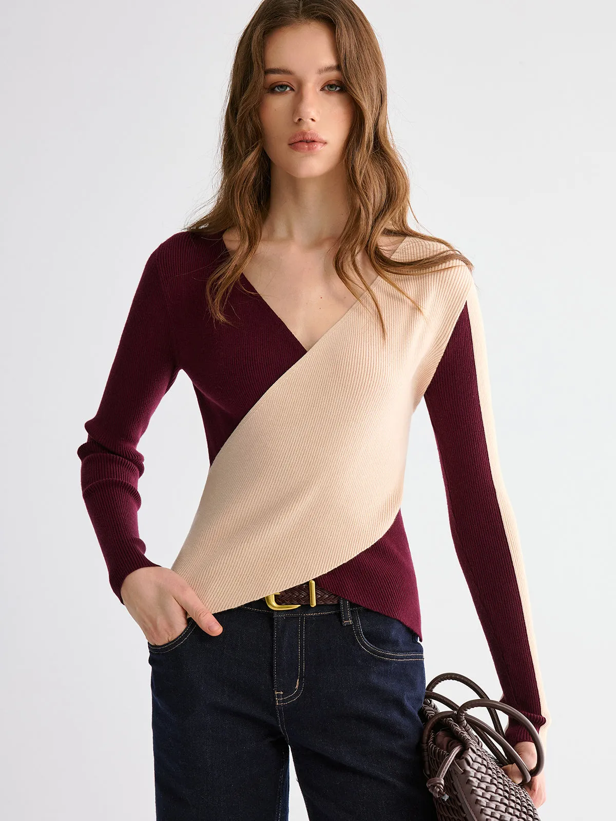 Two-Tone Asymmetrical-Hem Sweater sold by COMMENSE product image thumbnail 5
