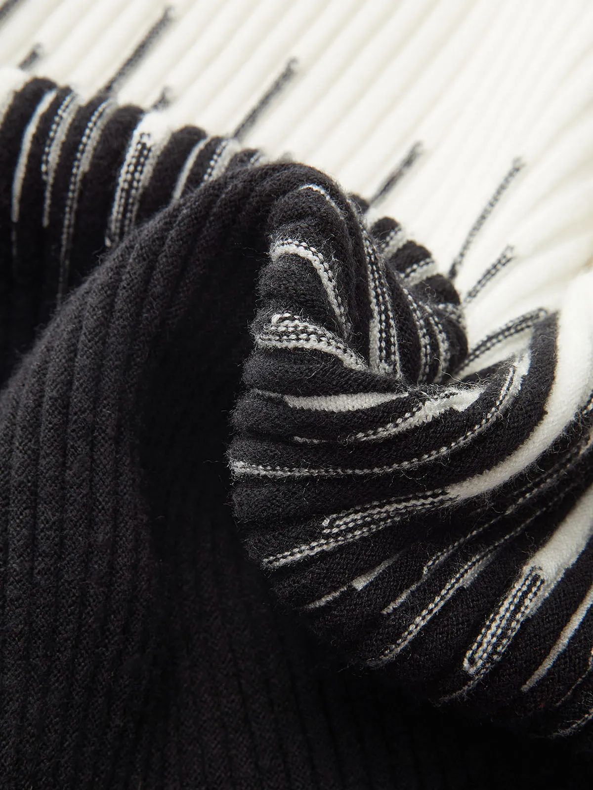 Geometric Pattern High Neck Sweater sold by COMMENSE product image thumbnail 4