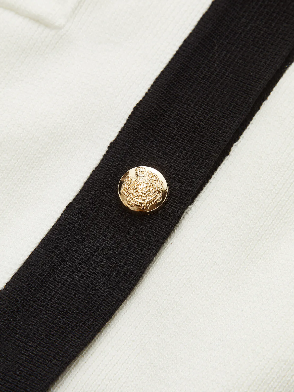 Metal Button Contrast Trim Knit Top sold by COMMENSE product image thumbnail 2