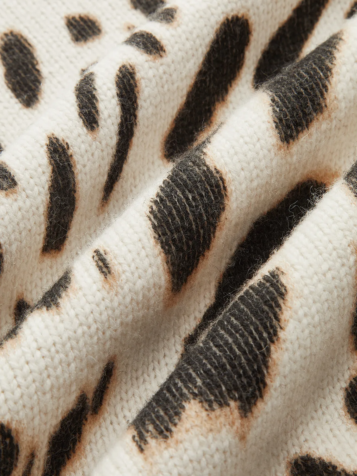 Wool-Blend Leopard Print Knit Vest sold by COMMENSE product image thumbnail 3
