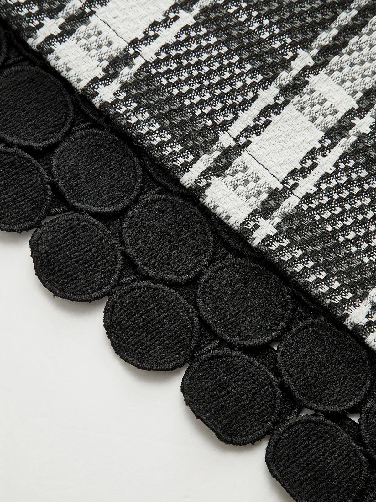 Checked Plaid Circle Linked Mini Skirt sold by COMMENSE product image thumbnail 4