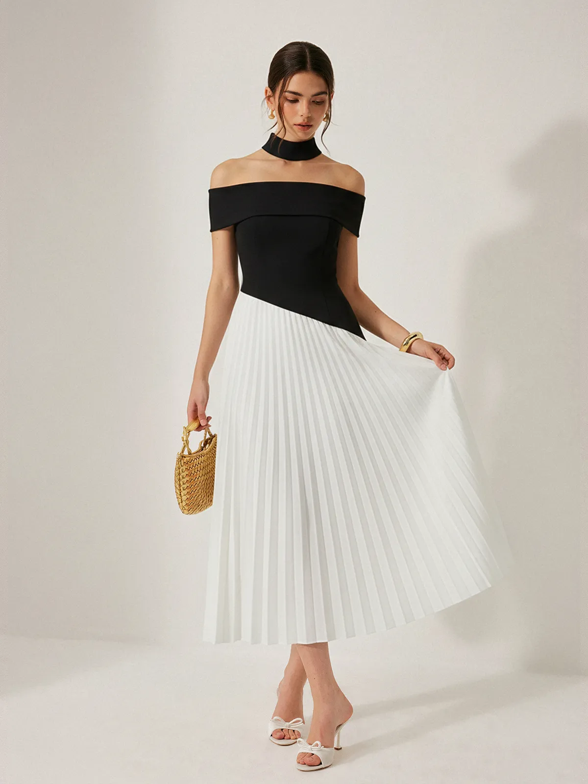 Color-Block Off-Shoulder Pleated Maxi Dress sold by COMMENSE