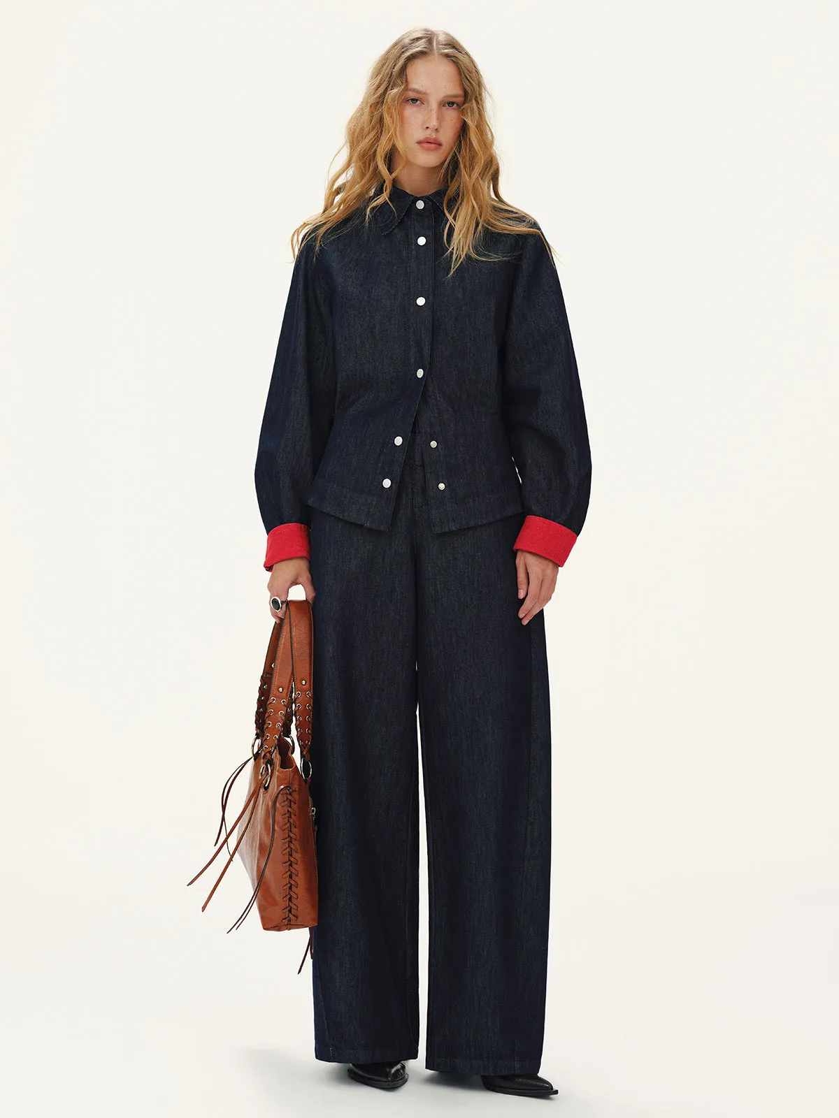 Heart-Back Contrast Cuff Denim Shirt sold by COMMENSE product image thumbnail 4