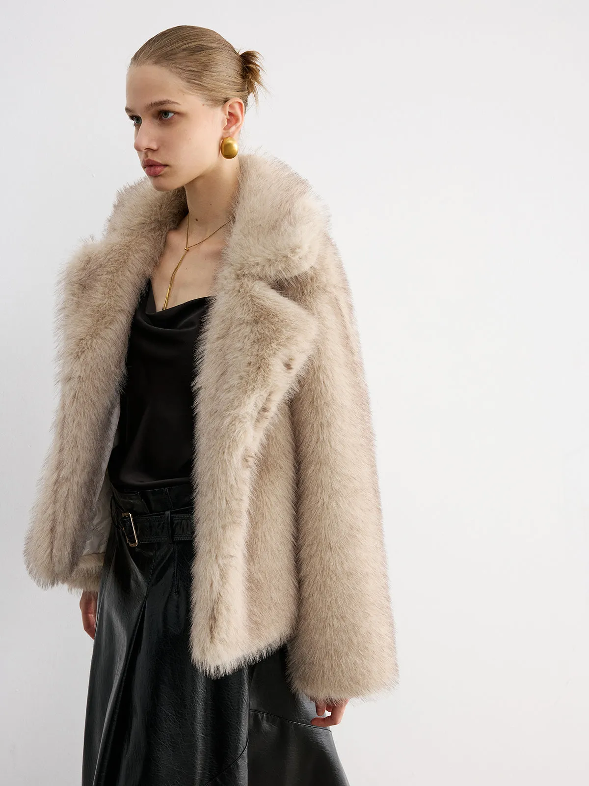 Wide Lapel Faux Fur Cropped Coat sold by COMMENSE product image thumbnail 4