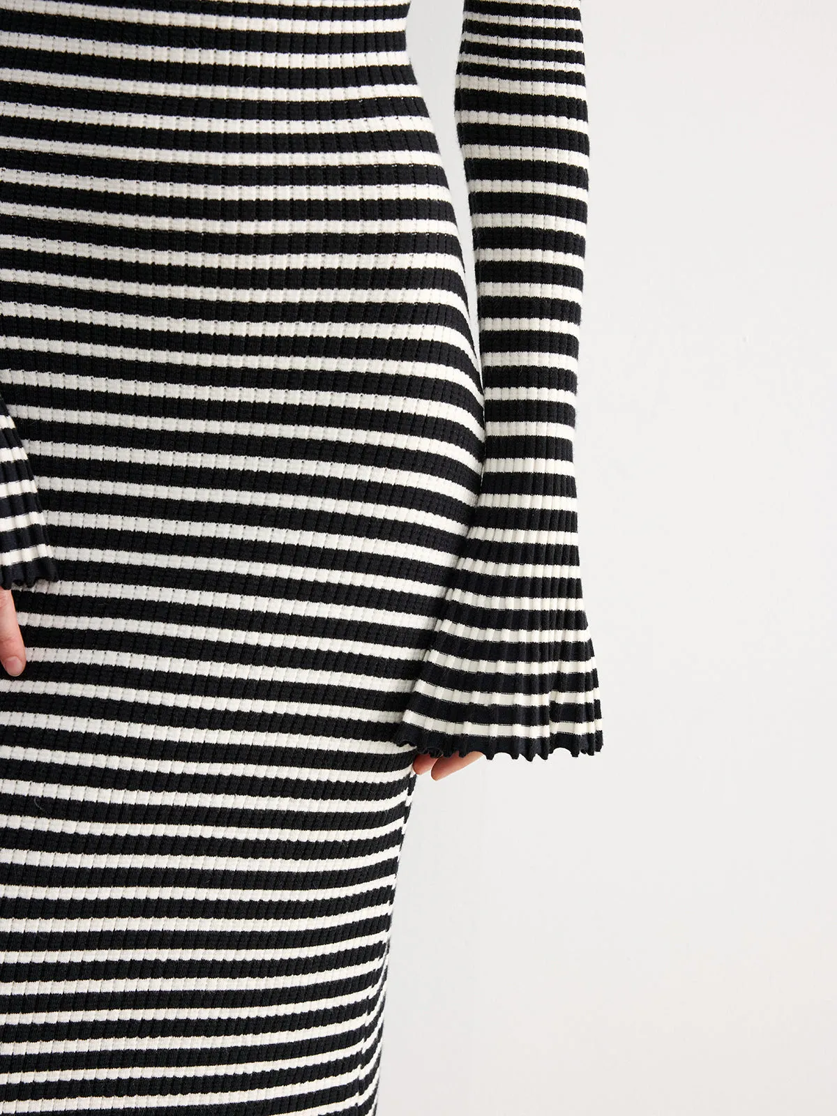 Flared Sleeve Color-Block Striped Knit Maxi Dress sold by COMMENSE product image thumbnail 5