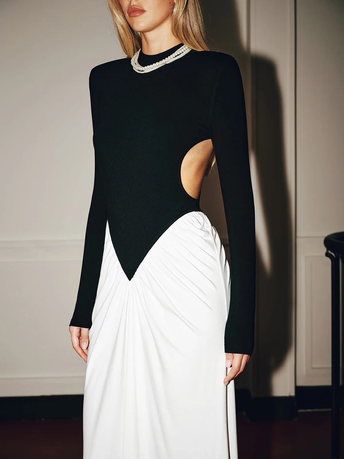Color Block Cut-Out Long Sleeve Maxi Dress sold by COMMENSE product image thumbnail 4