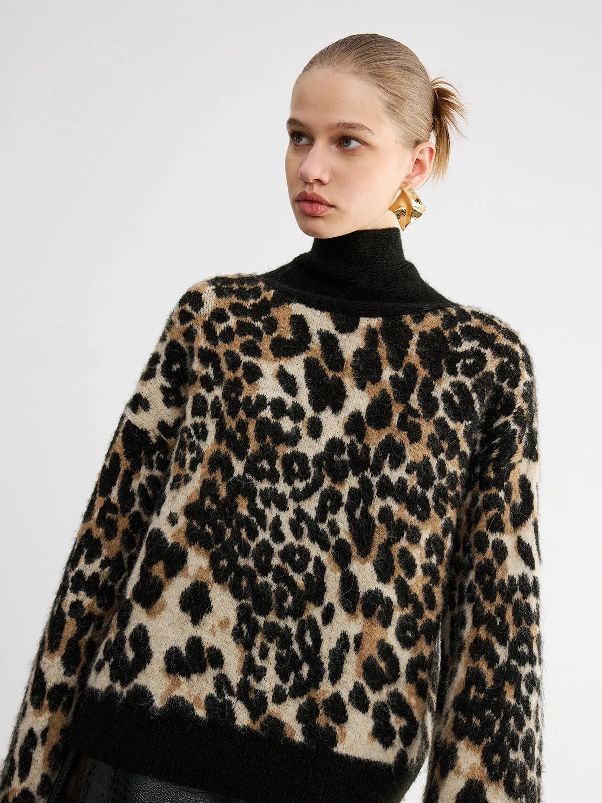 Wool Blend Leopard Turtleneck Knit Top sold by COMMENSE product image thumbnail 4