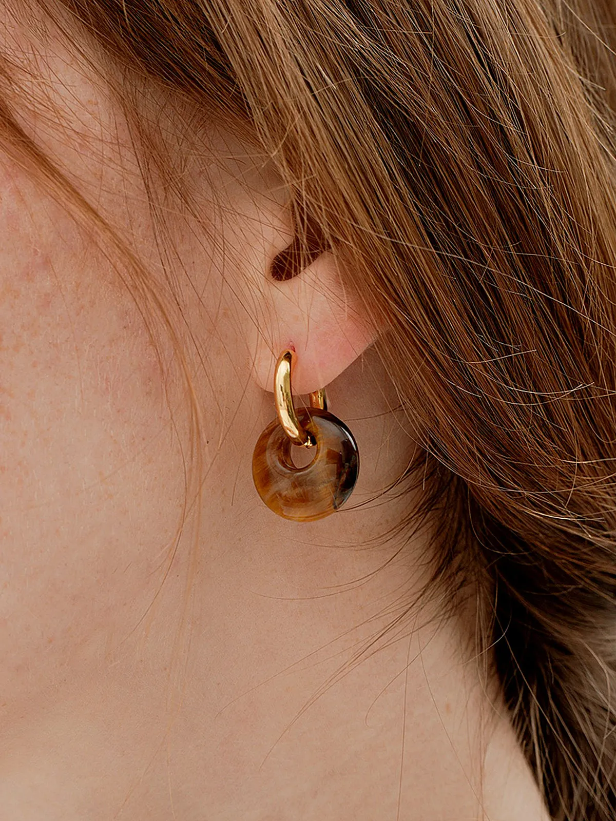 Tortoise Shell Disc Drop Earrings sold by COMMENSE product image thumbnail 2