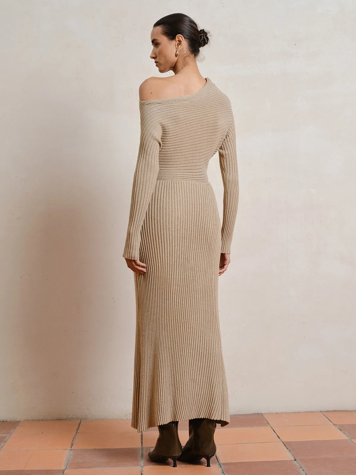 Wool-Blend Slit Knit Maxi Dress without Belt sold by COMMENSE product image thumbnail 5