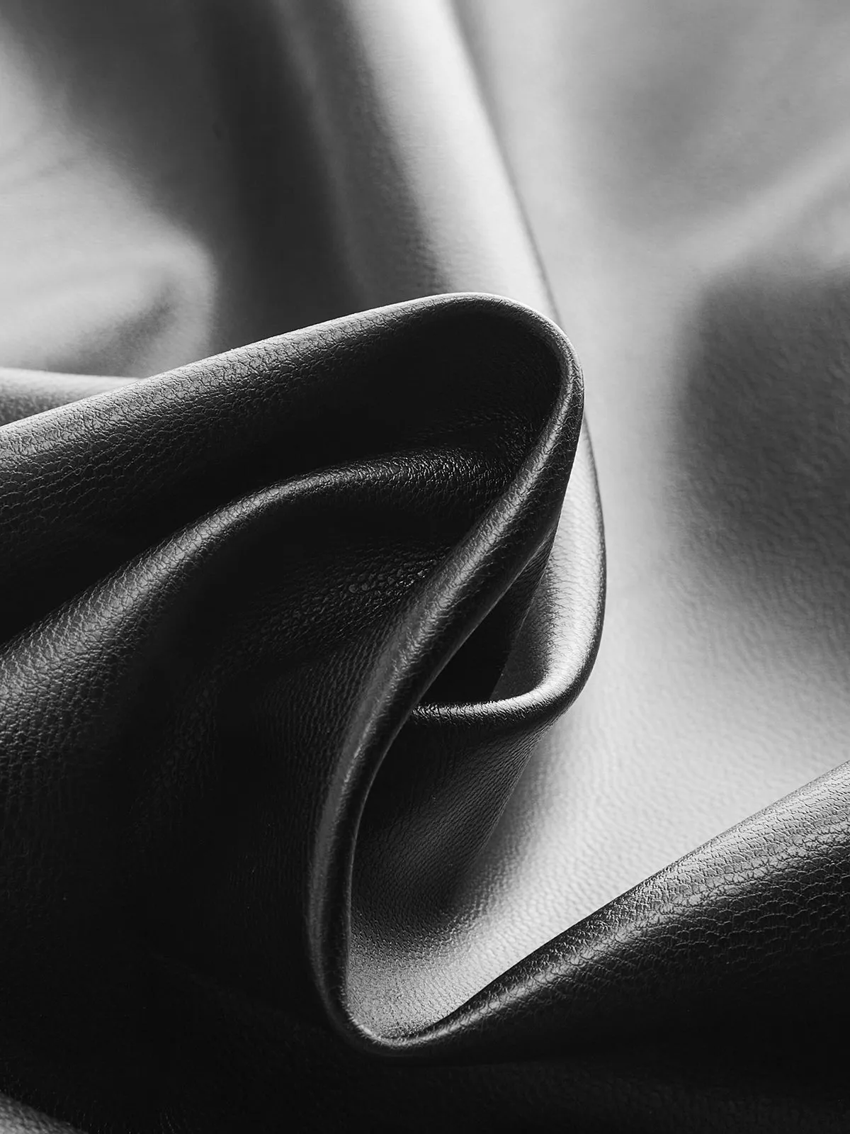 Lace Trim Faux Leather Mini Skirt sold by COMMENSE product image thumbnail 2