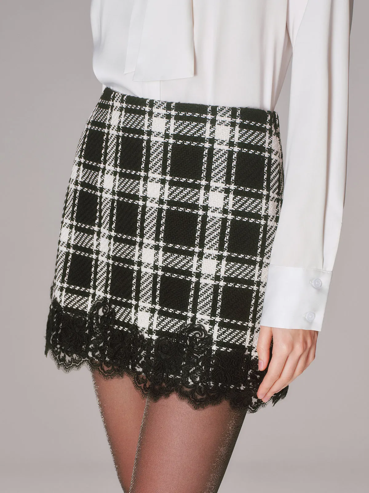 Lace Trim Plaid Tweed Mini Skirt sold by COMMENSE product image thumbnail 4