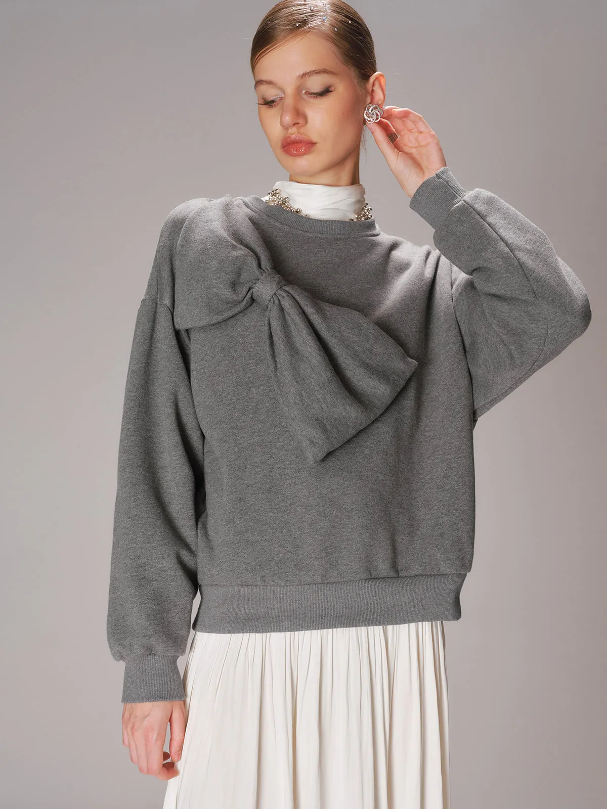 Oversized Bow Detail Crew Neck Sweatshirt sold by COMMENSE product image thumbnail 2
