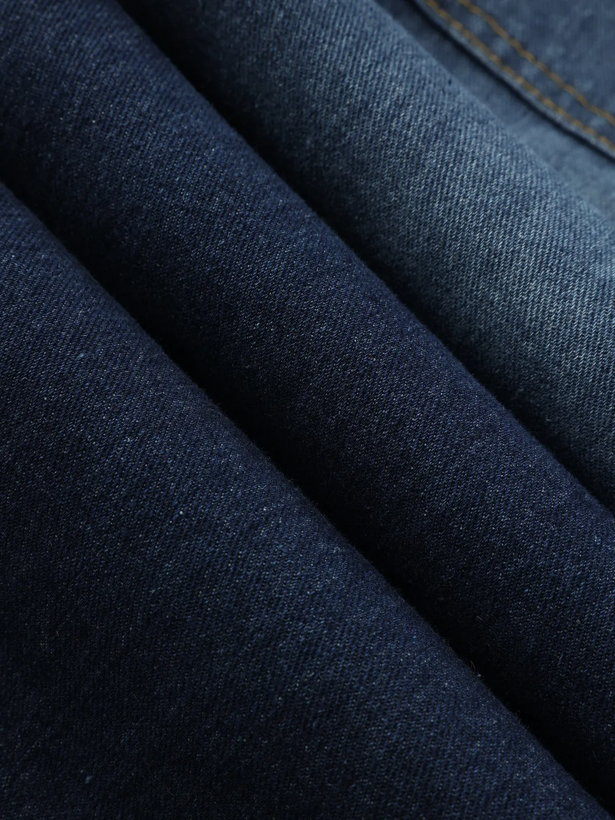 Mid-Waist Denim Curved-Leg Jeans sold by COMMENSE product image thumbnail 3