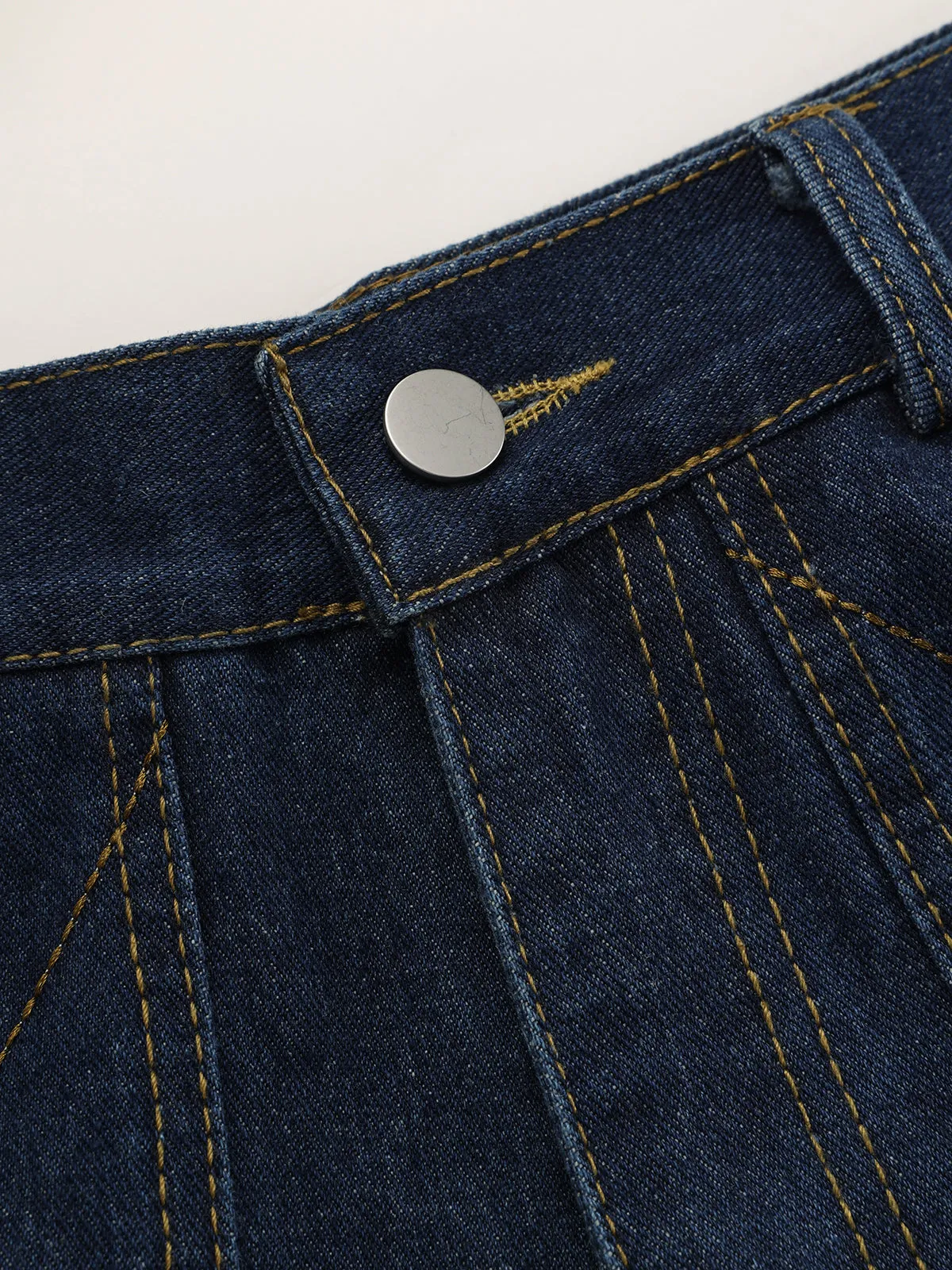 Mid-Waist Denim Curved-Leg Jeans sold by COMMENSE product image thumbnail 4