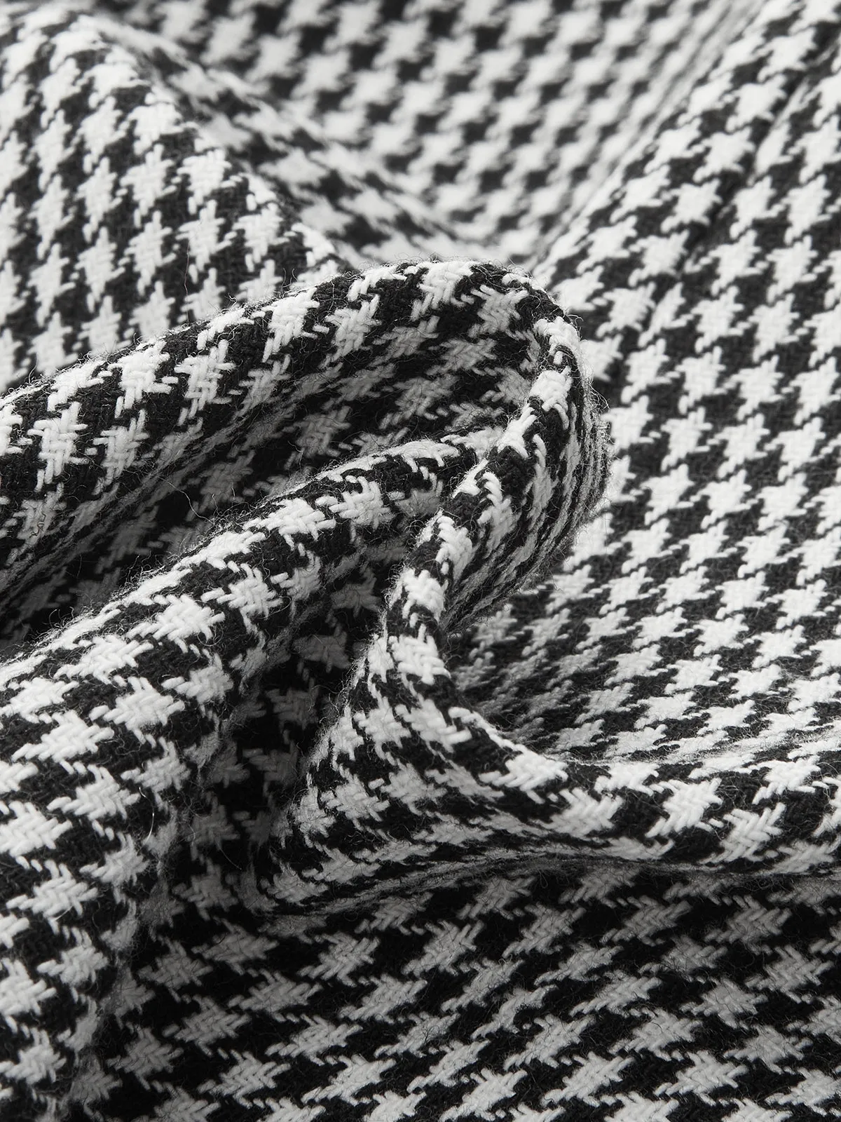 Houndstooth Tweed Double-Breasted Mini Skirt sold by COMMENSE product image thumbnail 3