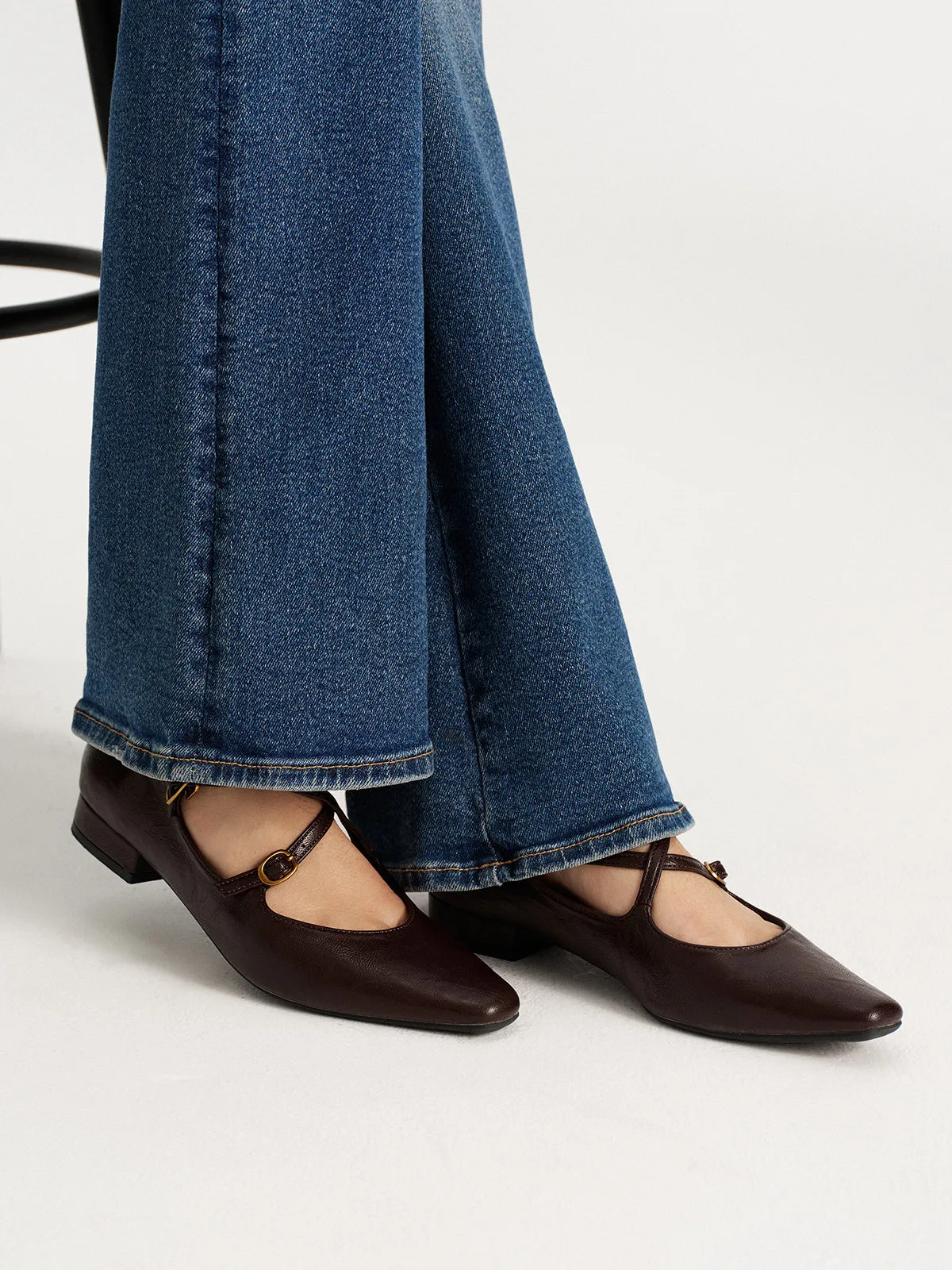 Crisscross Buckle Mary Jane Shoes sold by COMMENSE product image thumbnail 5