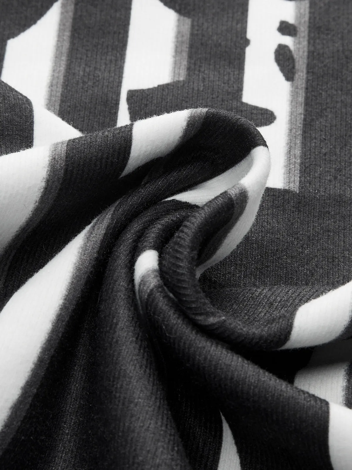 Geometric Print Mock Neck Long-Sleeve Top sold by COMMENSE product image thumbnail 4