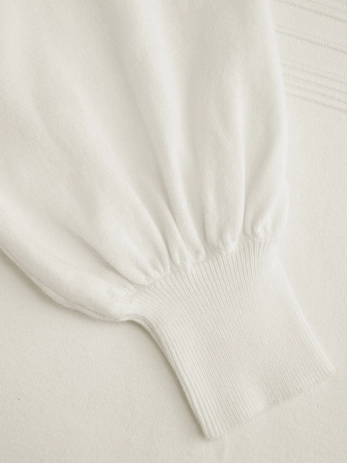 Waist-Defined Balloon-Sleeve Knit Midi Dress sold by COMMENSE product image thumbnail 5