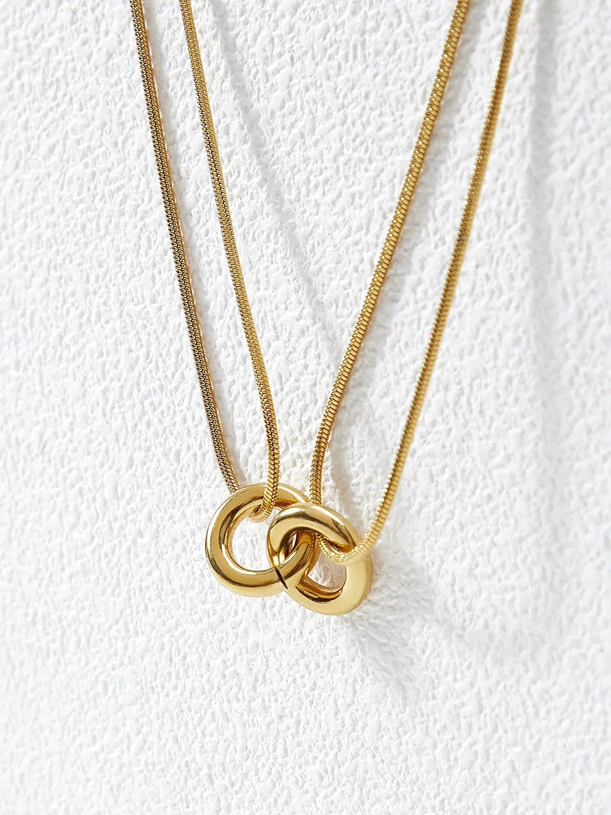 Interlocking Circle Layered Gold Necklace sold by COMMENSE product image thumbnail 2