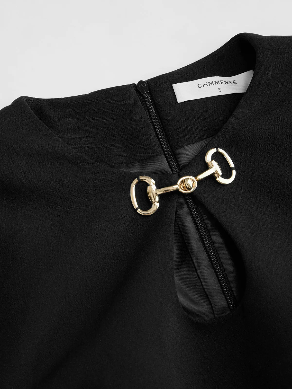 Metal-Buckle Cutout Contrast-Pleat Dress sold by COMMENSE product image thumbnail 5