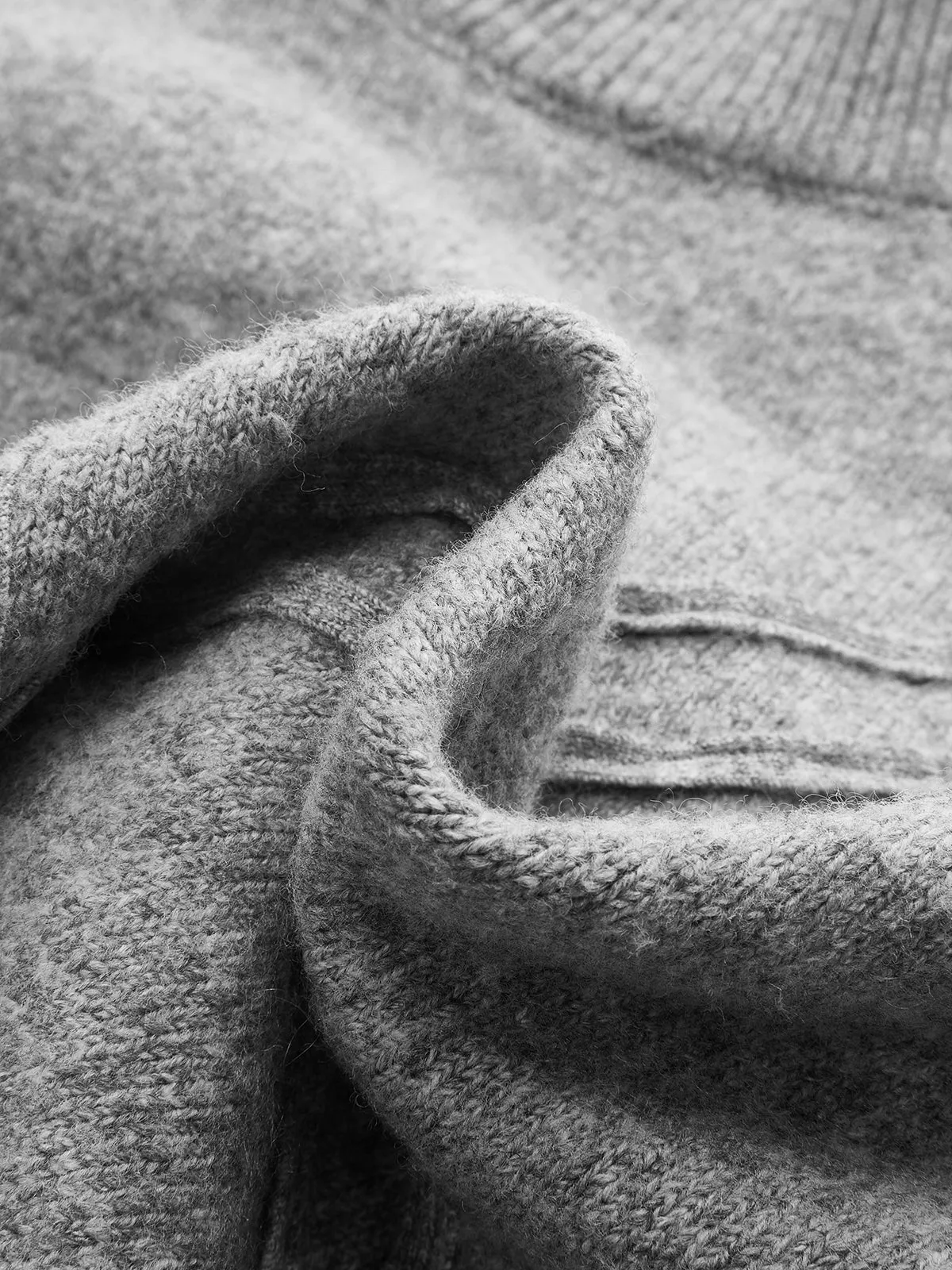 Star Applique Long-Sleeve Sweater sold by COMMENSE product image thumbnail 3