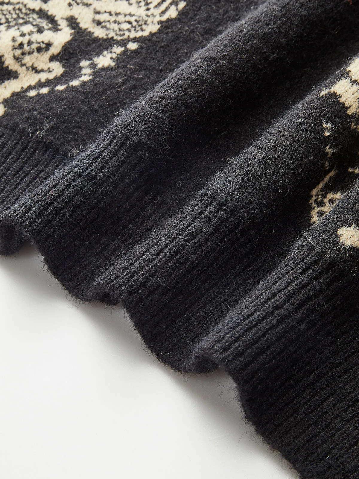 Horse-Patterned Loose Crew Neck Knit Sweater sold by COMMENSE product image thumbnail 3